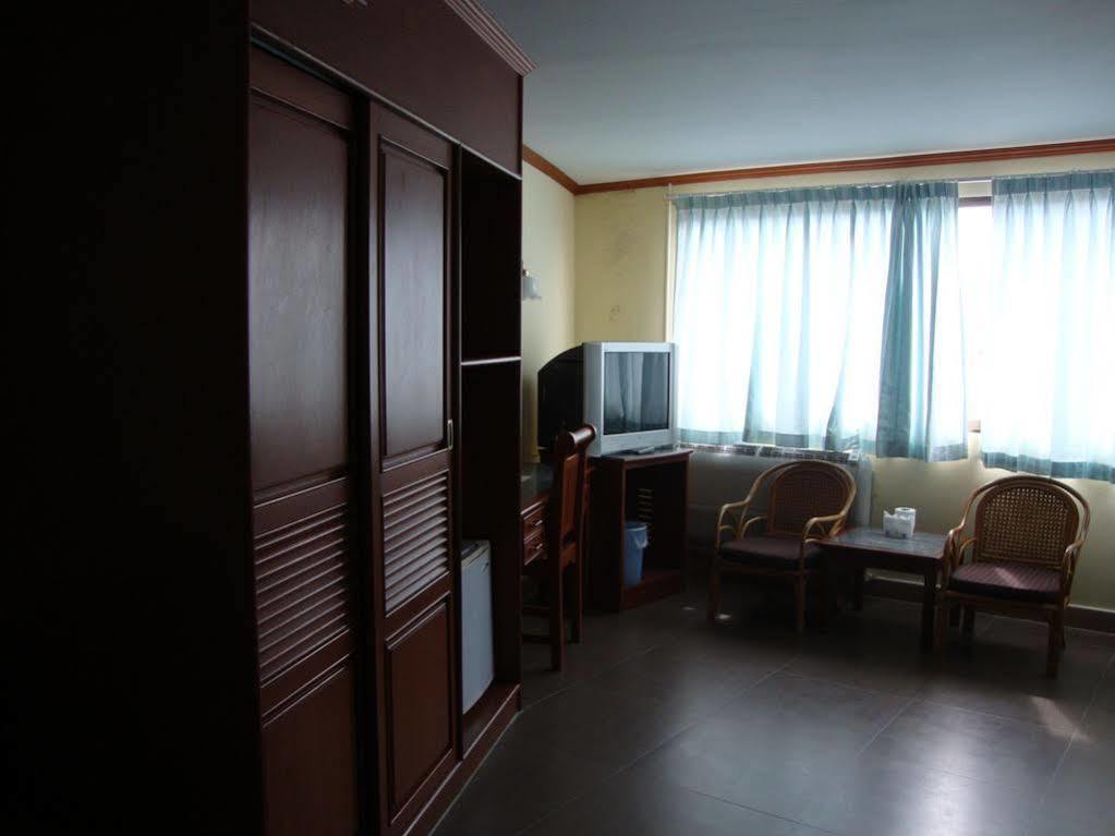 Thai Hotel Krabi By Eksteriør billede